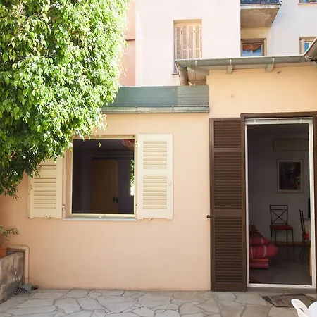 Pavillon Lilly Mentona