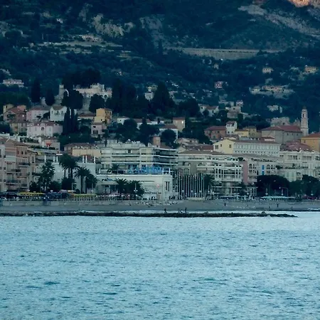 Willa Pavillon Lilly Mentona